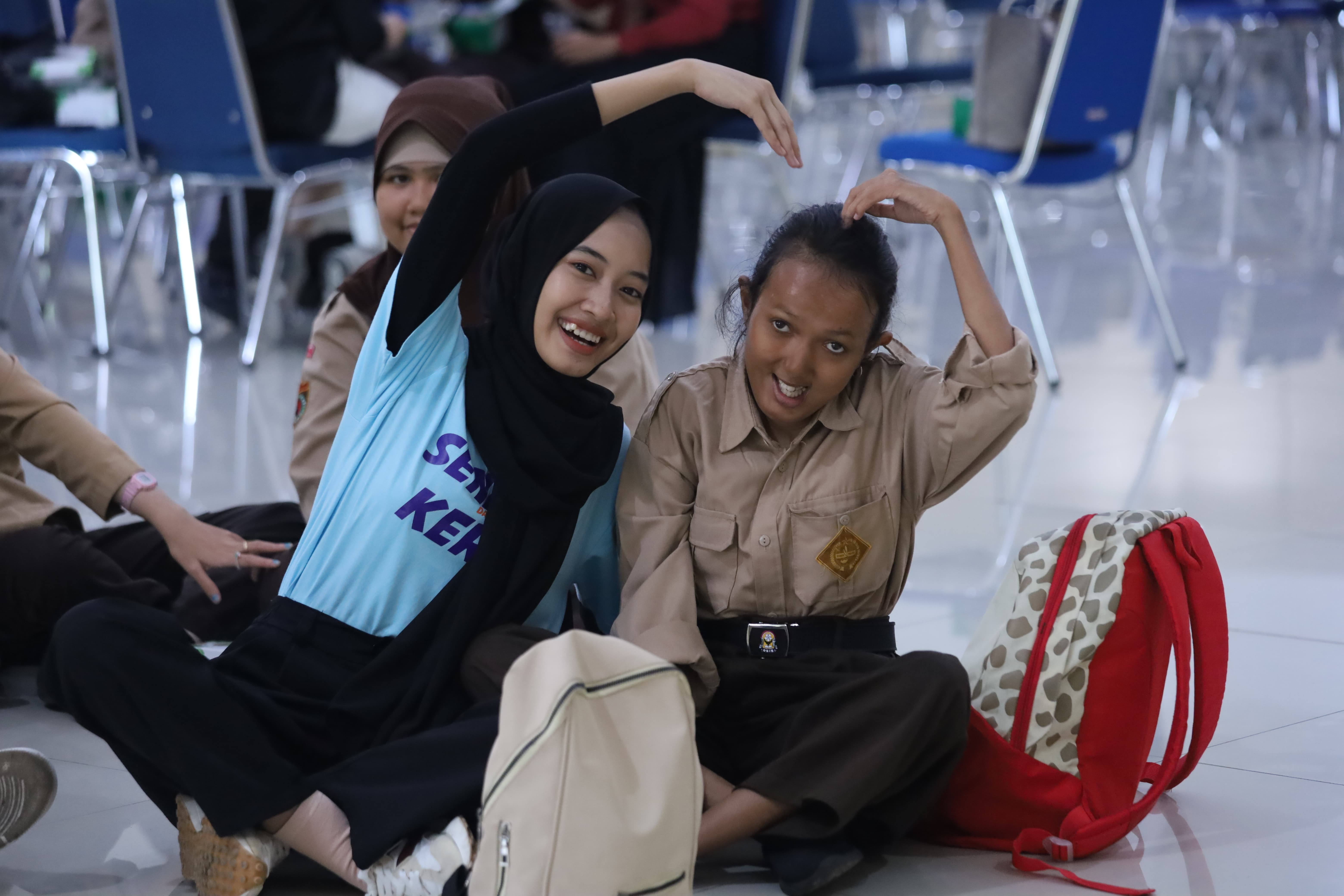 Universitas STEKOM dan Toploker.com Gelar Sosialisasi di SLB Negeri Semarang