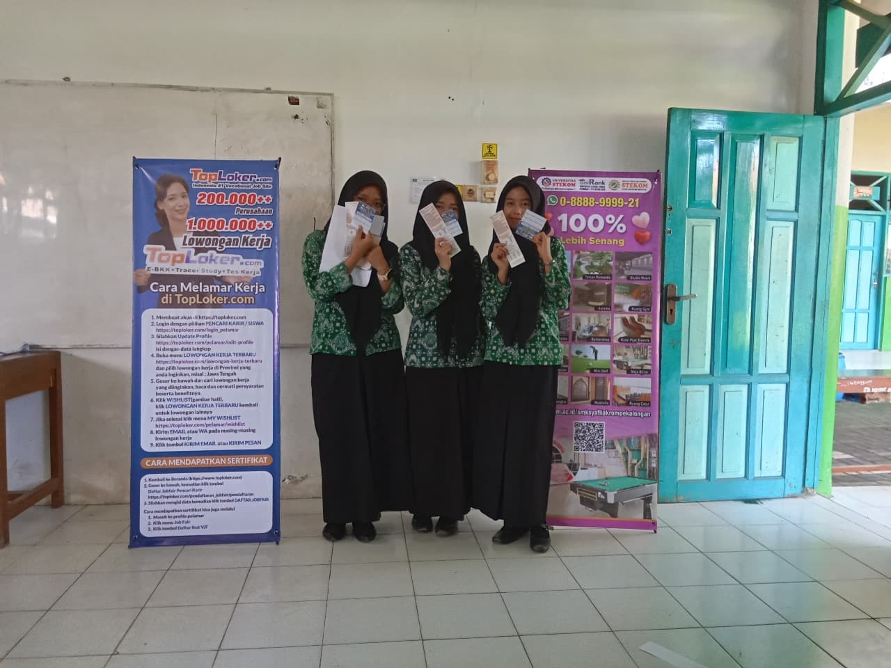 Universitas STEKOM dan Toploker.com Meriahkan Expo SMK Syafi'i Akrom Pekalongan: Buka Peluang Karier Masa Depan