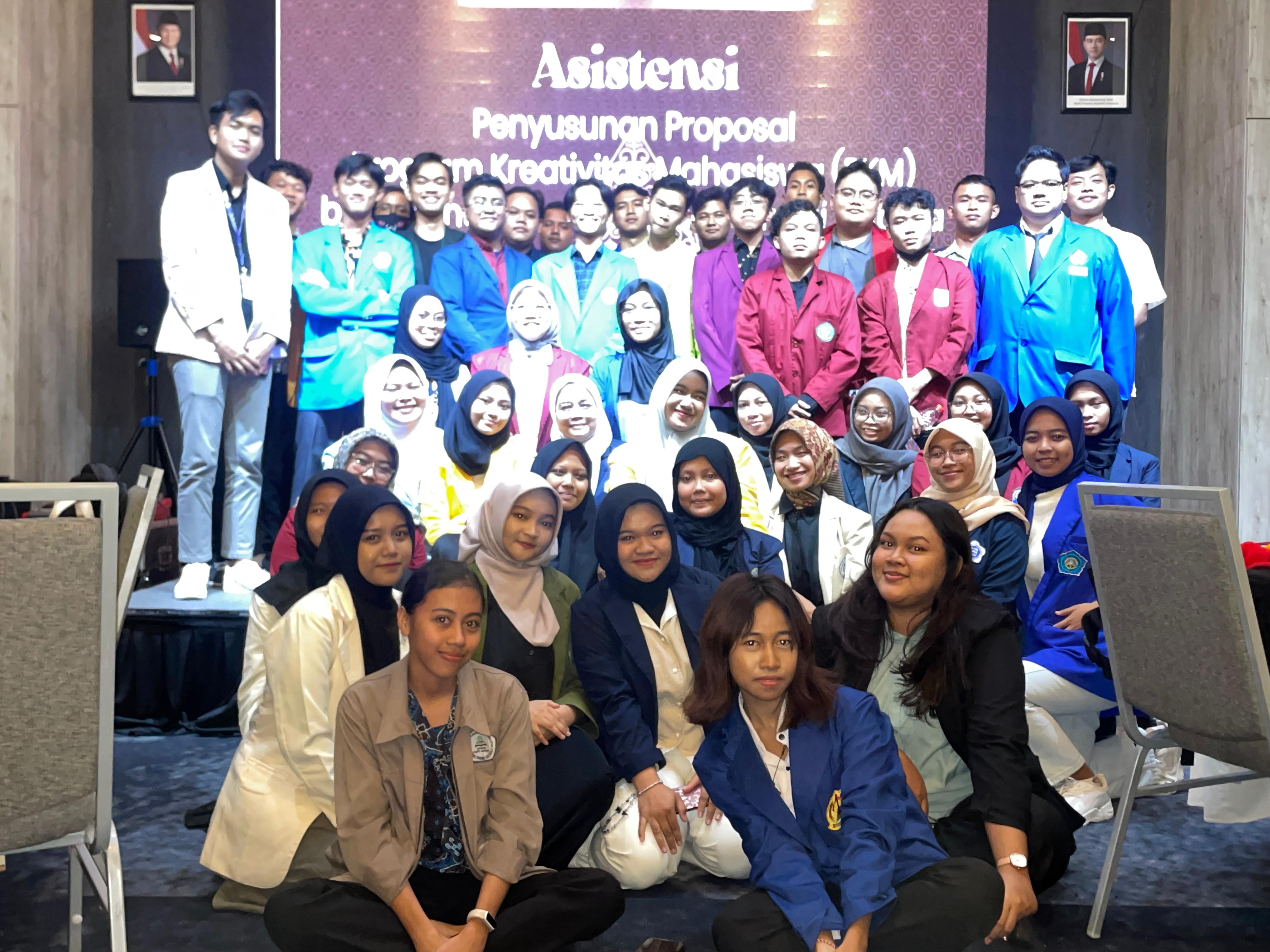 Universitas Sains dan Teknologi Komputer (Universitas STEKOM) Aktif Berpartisipasi dalam Asistensi Proposal PKM LLDIKTI Wilayah VI