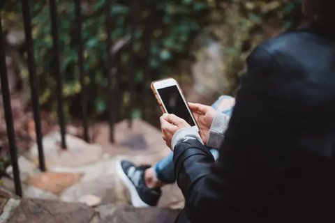Chat Dibalas Seabad, Tapi Kalau Butuh Langsung Ngegas?