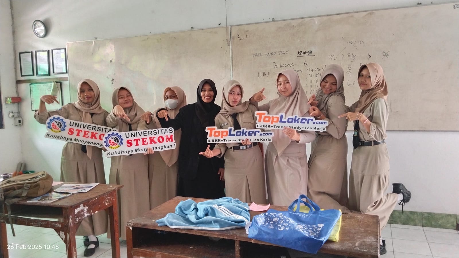 Sosialisasi Universitas STEKOM & TopLoker.com di SMA Bhineka Karya 2 Boyolali