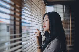 Masih Follow Mantan di IG? Move On-nya Jadi Susah Gak Sih?