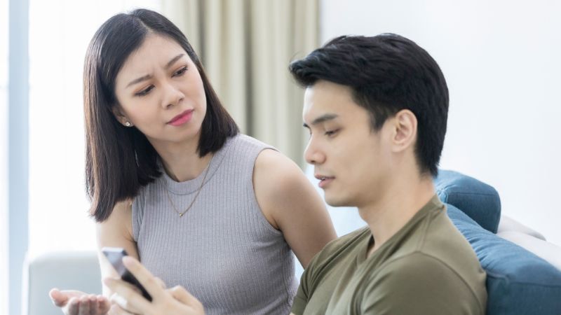 Suami Gak Mau Dengar Curhatan Istri, Salah Siapa?