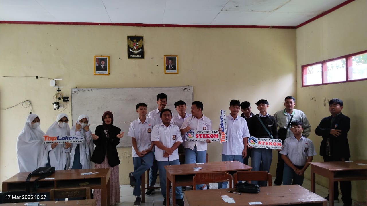 Universitas Stekom dan TopLoker.com Berkolaborasi dalam Sosialisasi PMB di SMA BK 1 Boyolali