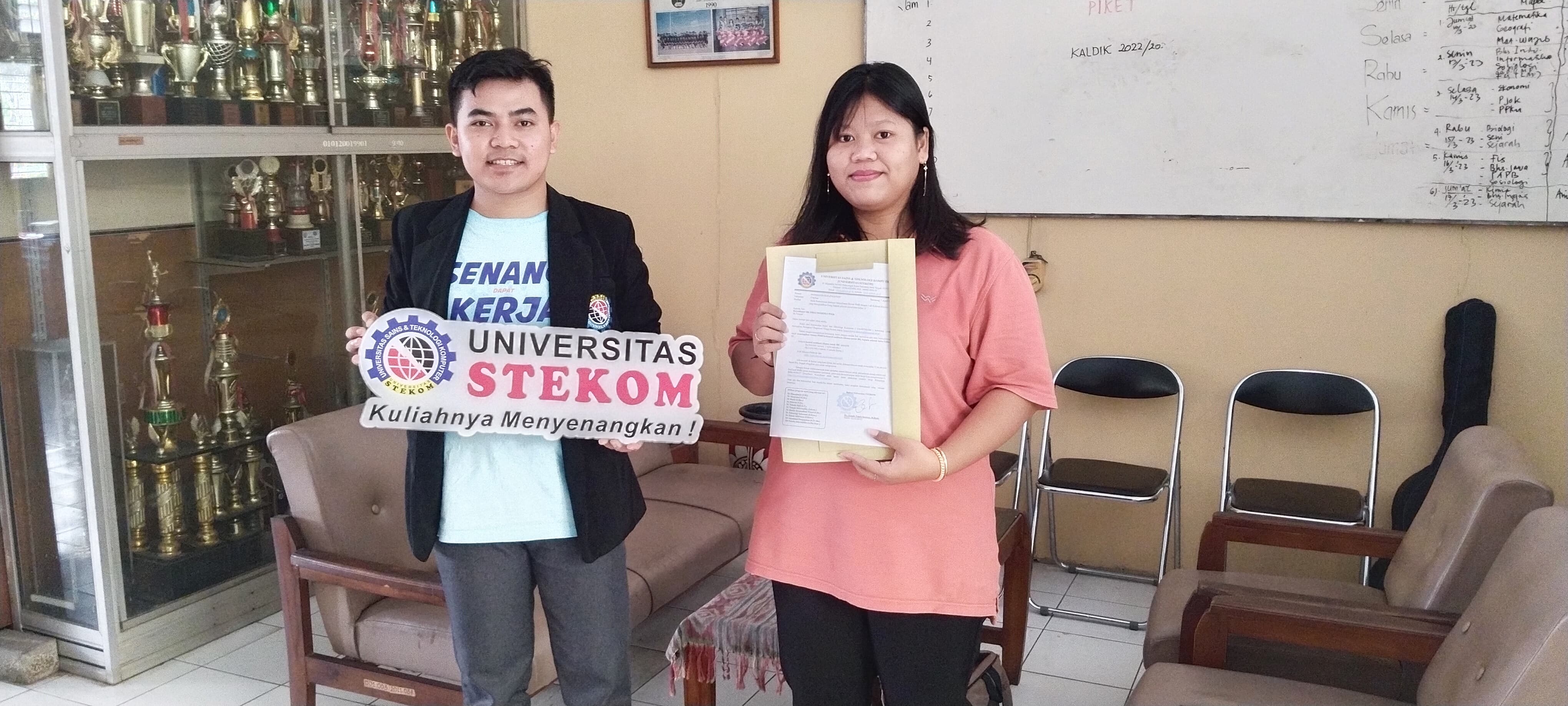 Dukung Pendidikan Lanjutan, Universitas STEKOM Sampaikan MoU & Brosur PMB 2025 ke SMA MASEHI 1 PSAK
