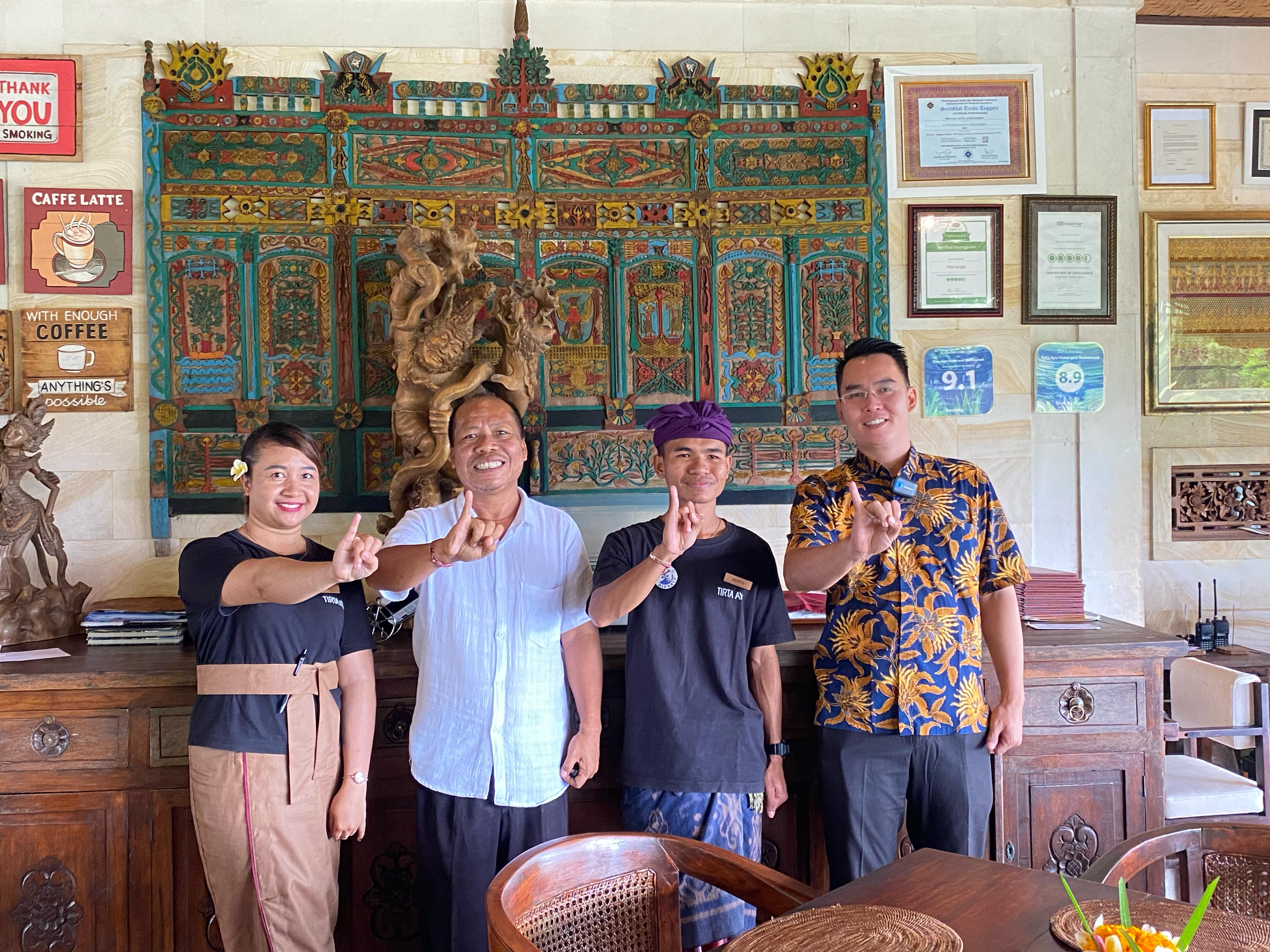 Kisah Alumni SLB Jadi Inspirasi: Universitas STEKOM dan TopLoker.com Garap Video Profil PKPLK Bali