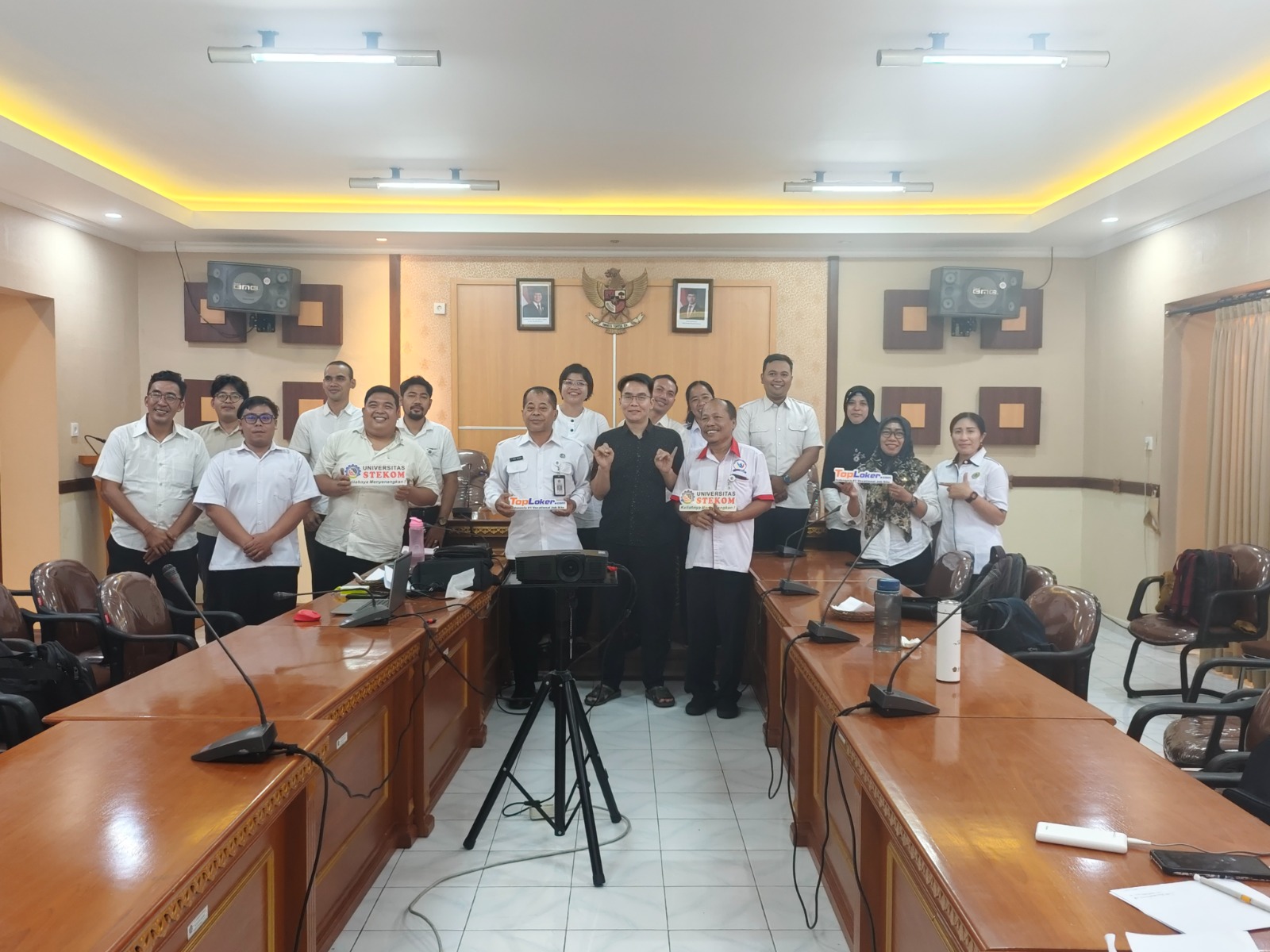 Pelatihan Guru SLB se-Bali dan Universitas STEKOM: Optimalkan TopLoker.com untuk Peluang Kerja Siswa Berkebutuhan Khusus