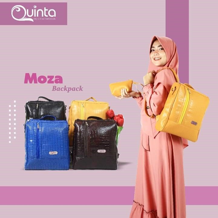 Mahasiswi Universitas Sains Dan Teknologi Komputer Menjadi Model Di Home Industri Tas Quinta