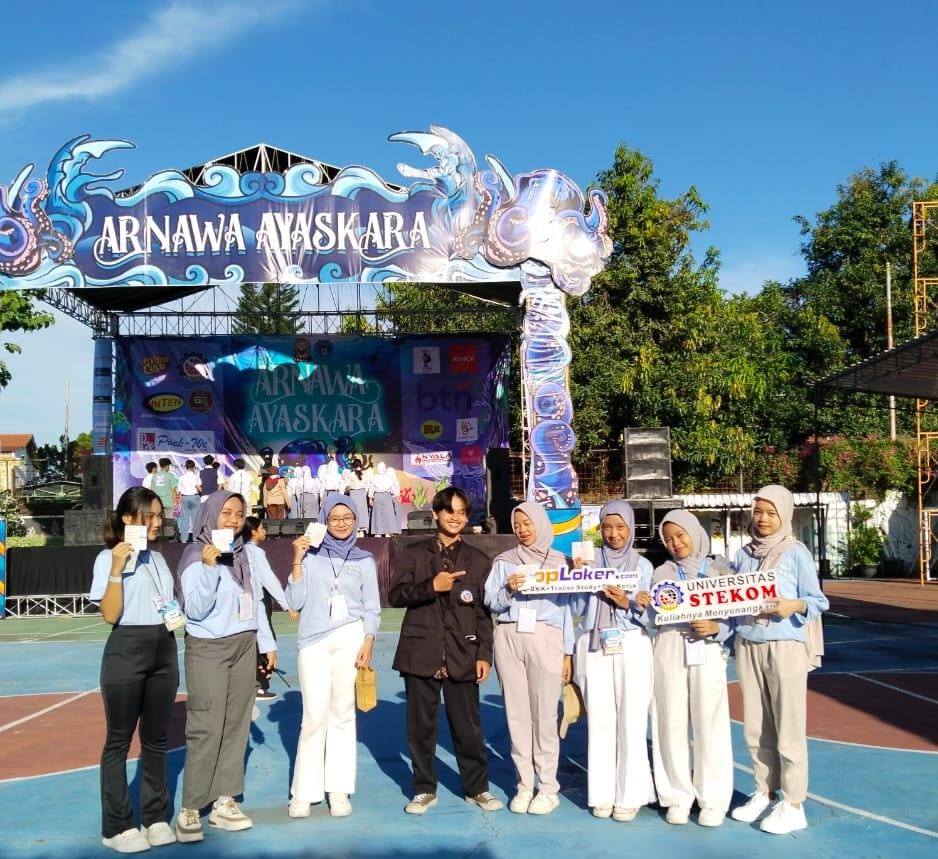 Universitas STEKOM & TopLoker.com Tampil di HUT SMAN 2 Sukoharjo: Buka Wawasan Pelajar Soal Kuliah & Karier