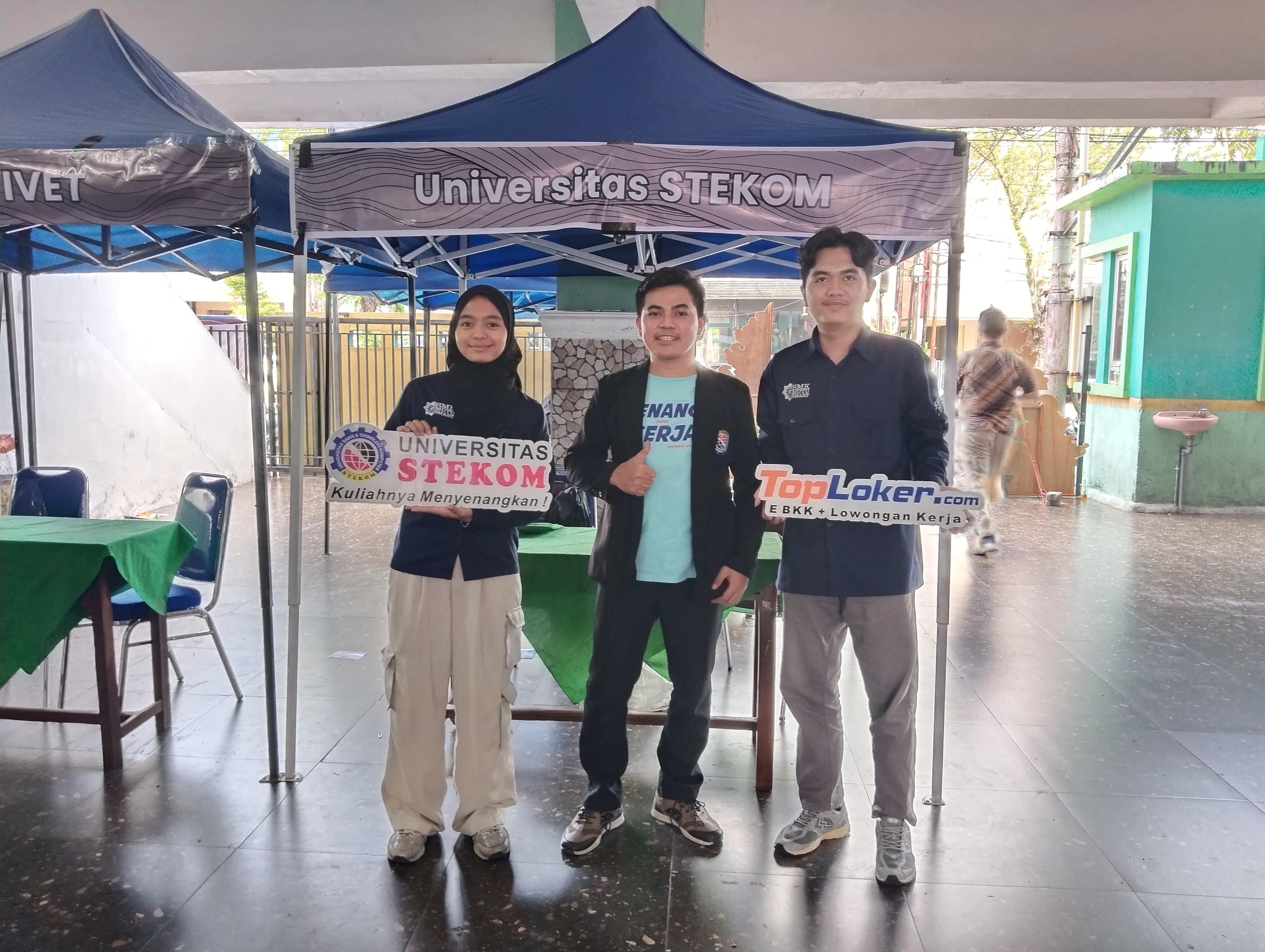 Universitas STEKOM dan Toploker.com Meriahkan Edu Expo di SMK Muhammadiyah 1 Semarang