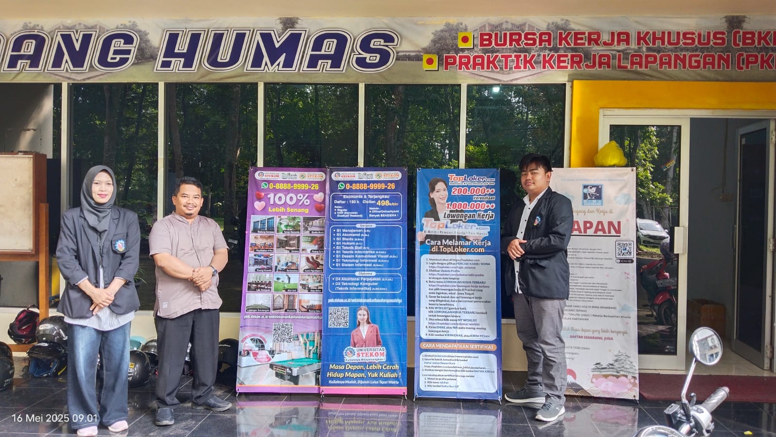 Universitas STEKOM dan TopLoker.com Jalin Silaturahmi dan Perkuat Sinergi PMB di SMK Telkom Salatiga