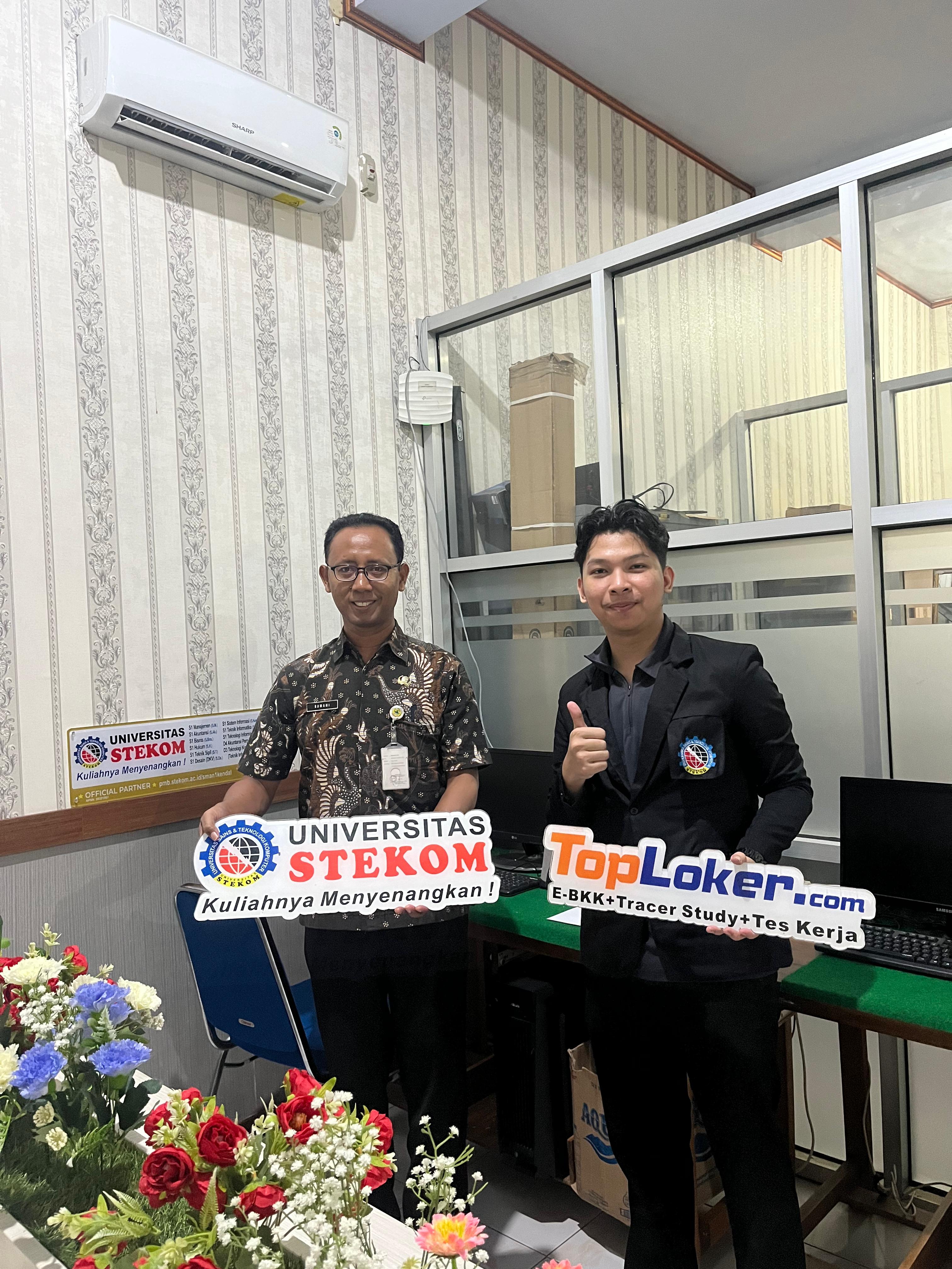 Toploker.com Jalin Silaturahmi ke SMAN 1 Kendal, Perkuat Strategi SmartCoin dan Survei Rencana Pascakelulusan