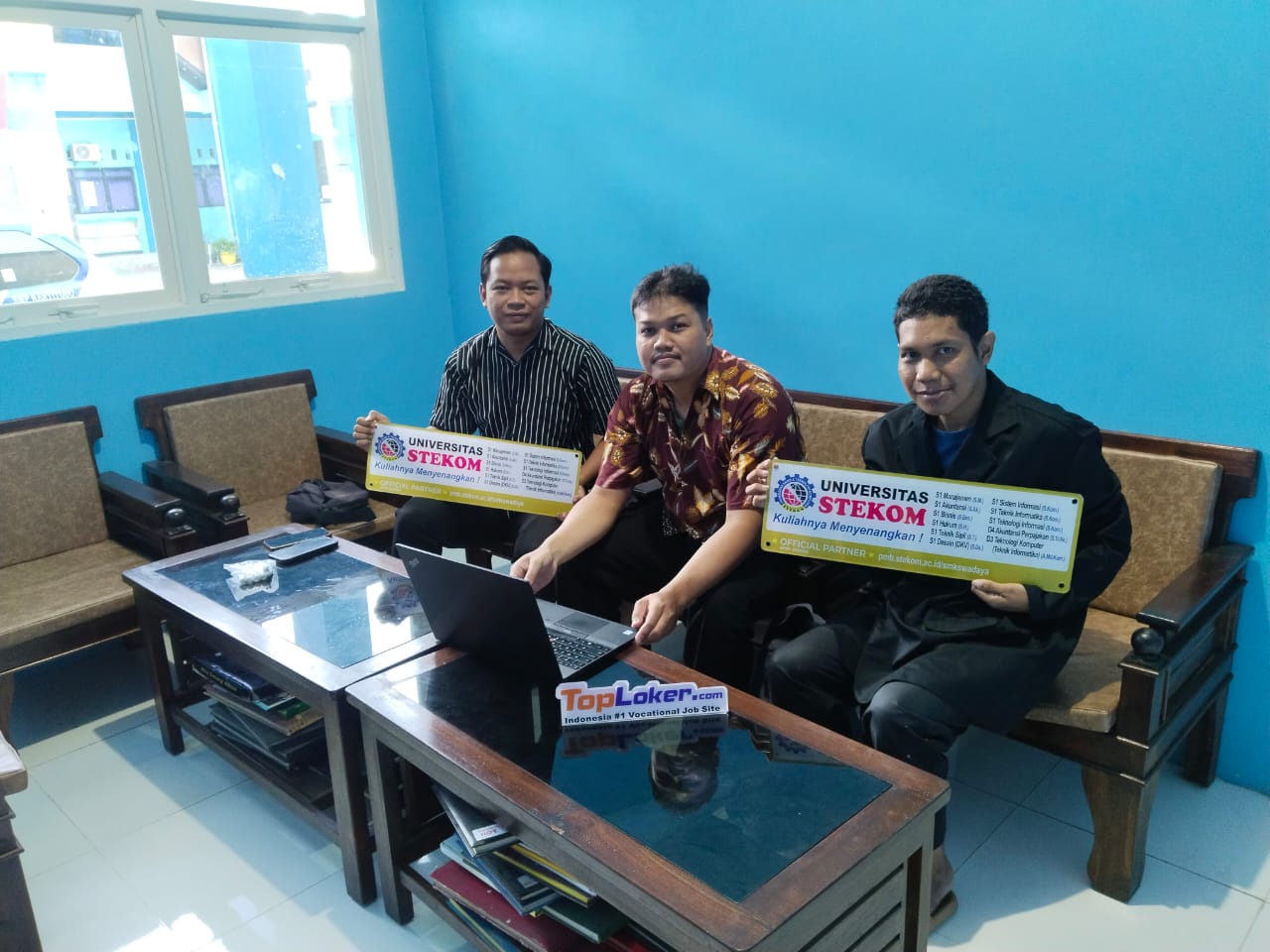 Kunjungan Persahabatan ke SMK Swadaya Semarang, Bahas Pengiriman Akrilik dan Komisi PMB SmartCoin