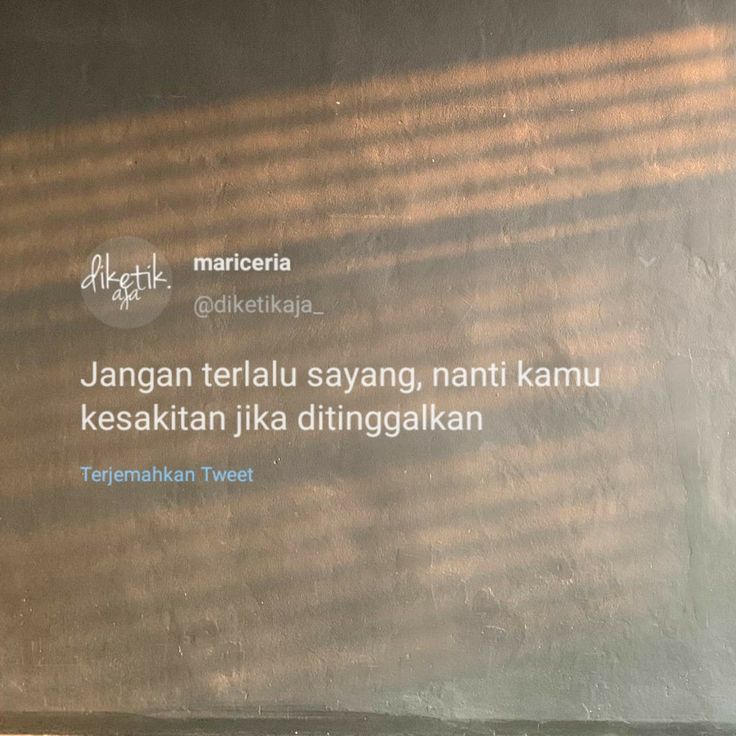 Bukan Tentang Waktu yang Salah, Tapi Kamu yang Tak Pernah Serius