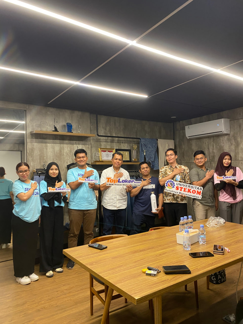 Toploker.com dan Universitas STEKOM Kunjungi PT Sandang Asia Maju Abadi, Perkuat Sinergi Dunia Pendidikan dan Industri