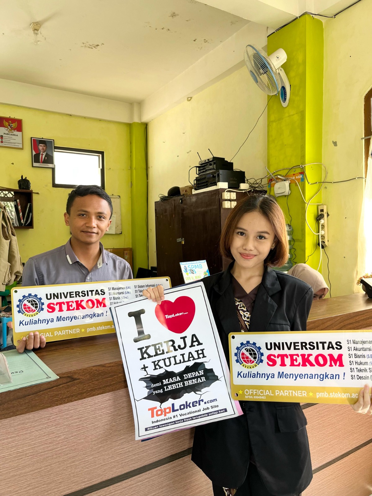 Sinergi Edukasi Karier: Universitas STEKOM dan Toploker.com Kunjungi SMA AL MINA Bandungan