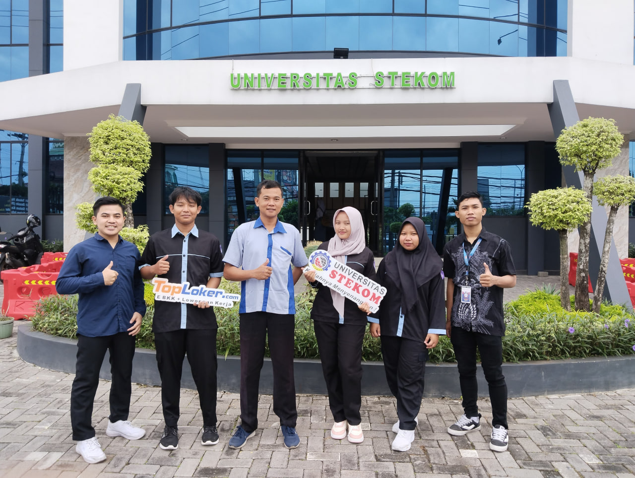 Toploker.com Fasilitasi PKL: Siswa SMK Modern Ngawi Magang di Universitas STEKOM Siliwangi