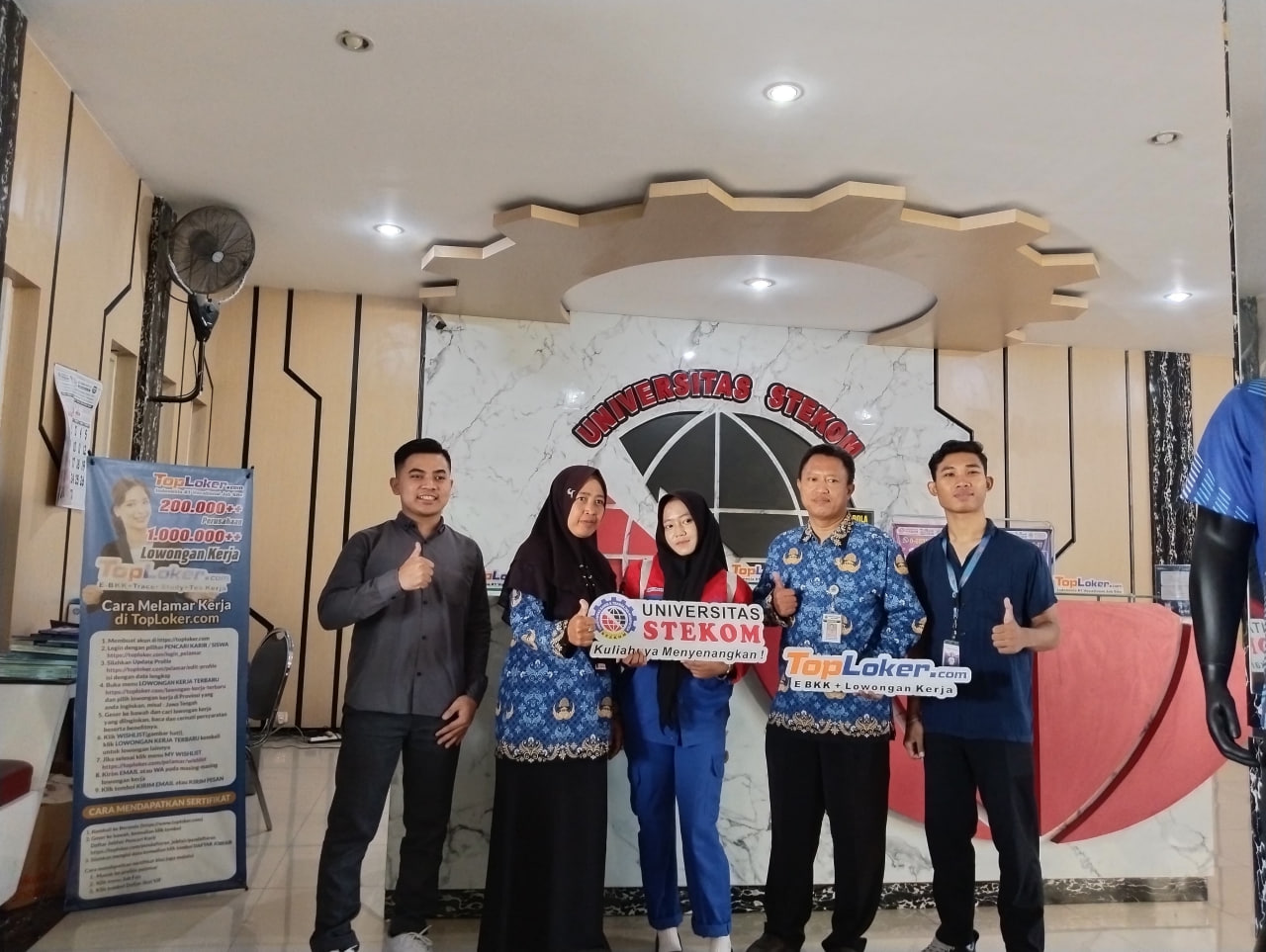 TopLoker.com Fasilitasi Siswa SMKN 1 Petarukan Magang di Universitas STEKOM Siliwangi