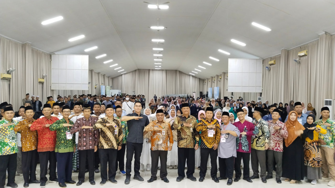 Toploker.com Ikut Meramaikan Semarak Lomba MAPSI SMK Kota Semarang di Universitas STEKOM