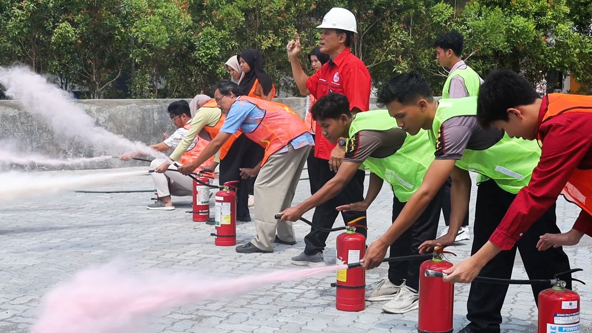 Universitas STEKOM Selenggarakan Zero Accident Training untuk Civitas Akademika dan Tenaga Pendidik