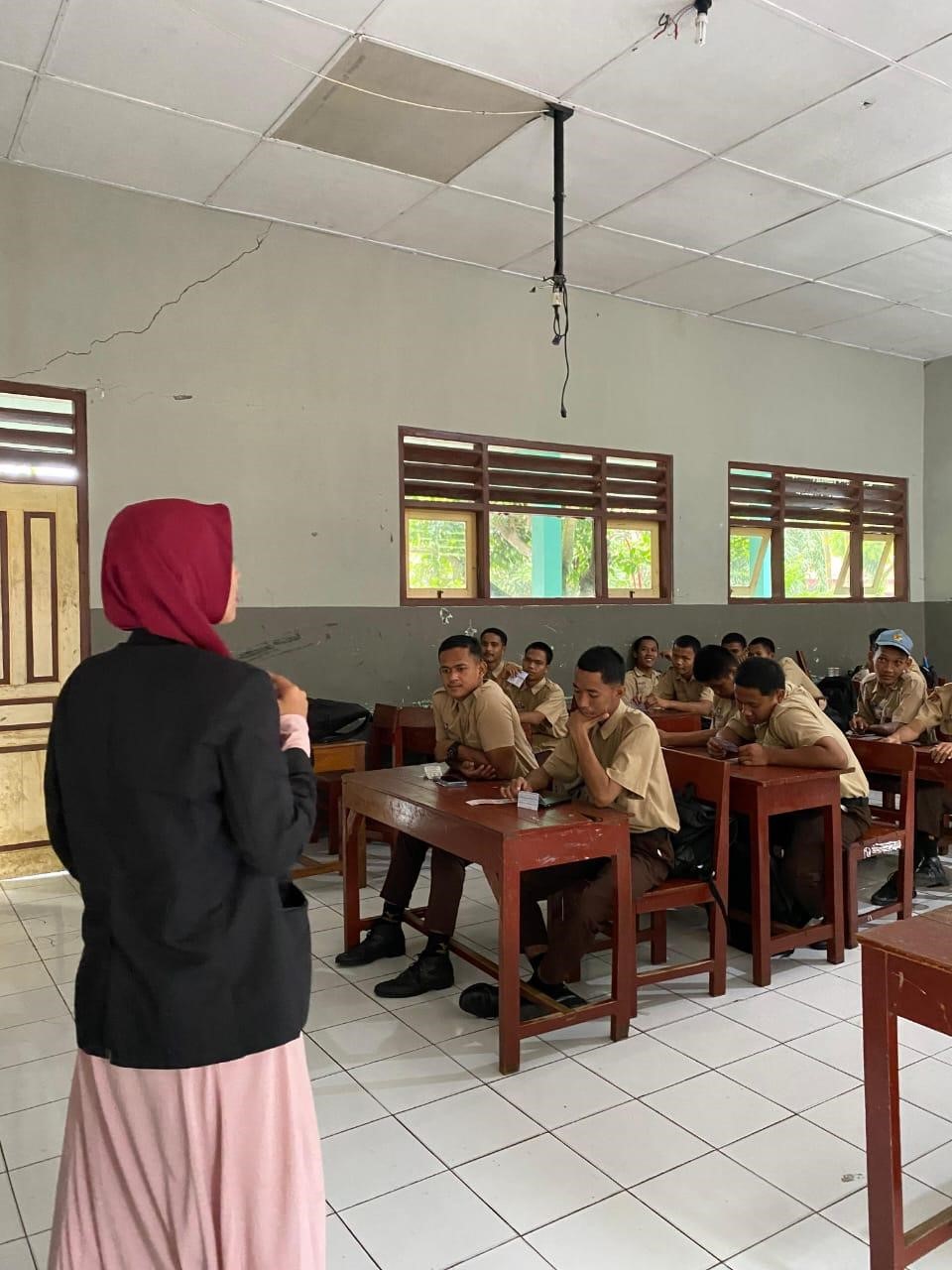 Penghargaan Mahasiswa dalam Inspiring Student Series ke-12 Universitas STEKOM dengan Naskah Karya “Menjadi Ibu, Menjadi Hebat: Perjalanan Mida Menemukan Makna Baru”