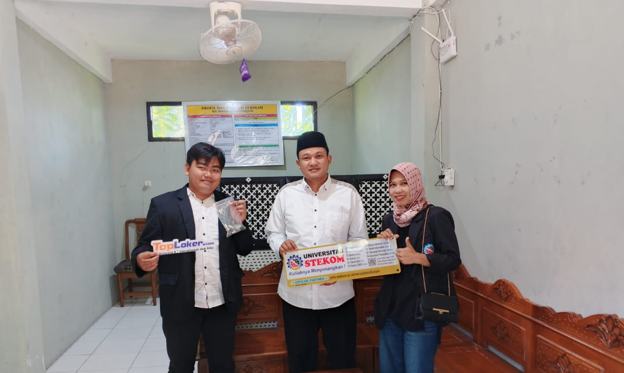 Universitas STEKOM & TopLoker.com Hadir di MA Roudhotul Furqon, Perkuat Sinergi Pendidikan dan Karier