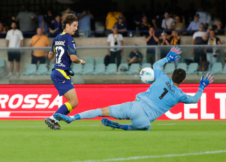 Aksi Gemilang Emil Audero Selamatkan Cremonese dari Kekalahan Lawan Verona