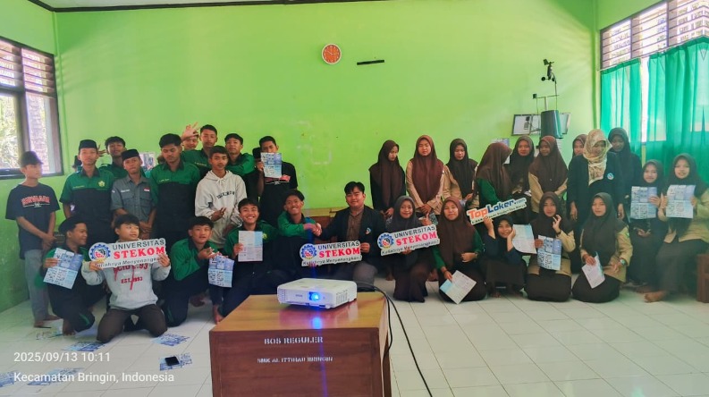 Universitas STEKOM & Toploker.com Gelar Sosialisasi PMB di SMK Al Ittihad Bringin Bersama Tim Kampus Sruwen