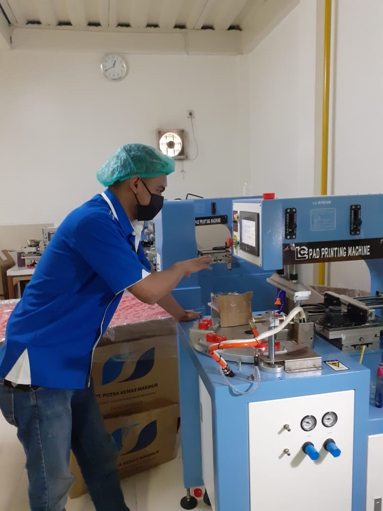 Magang Kerja Menjadi Operator Printing Di Pt.Putra Kemas Makmur Salatiga