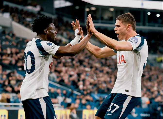 Everton Tumbang 0-3 oleh Tottenham di Debut Stadion Baru