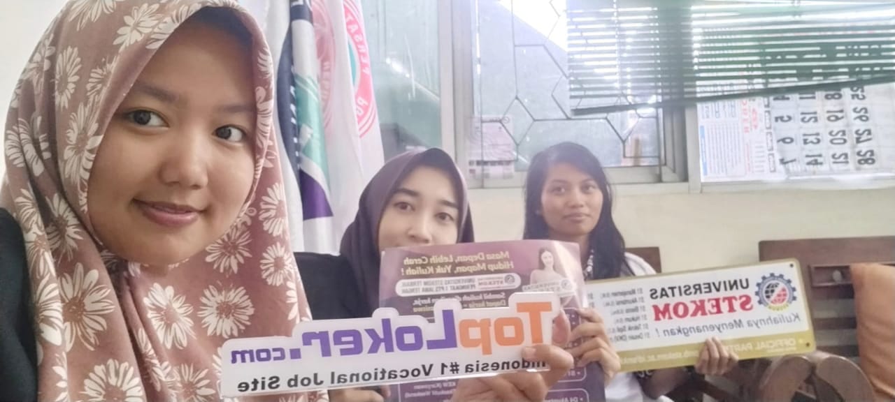 Dorong Sosialisasi Pendidikan Tinggi, Universitas STEKOM & TopLoker.com Kunjungi SMK Kanaan Ungaran