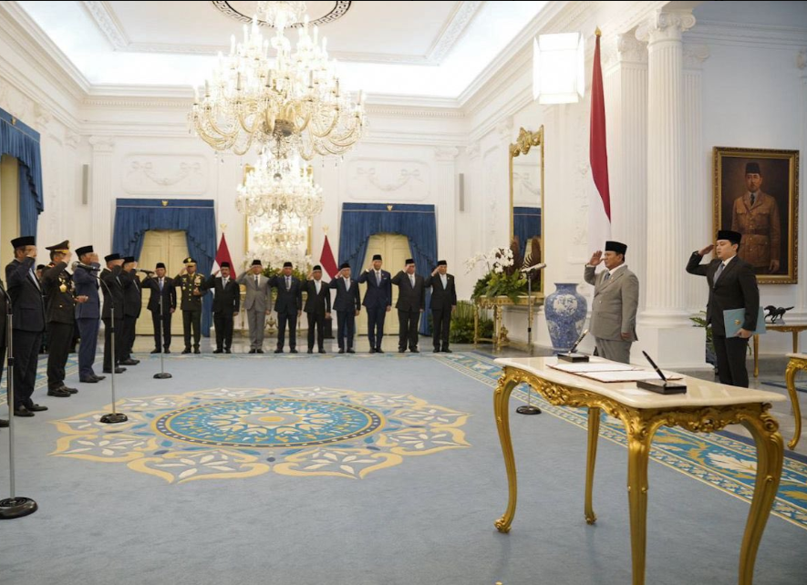 Prabowo Bentuk Tim Reformasi Polri untuk Wujudkan Kepolisian yang Bersih dan Profesional