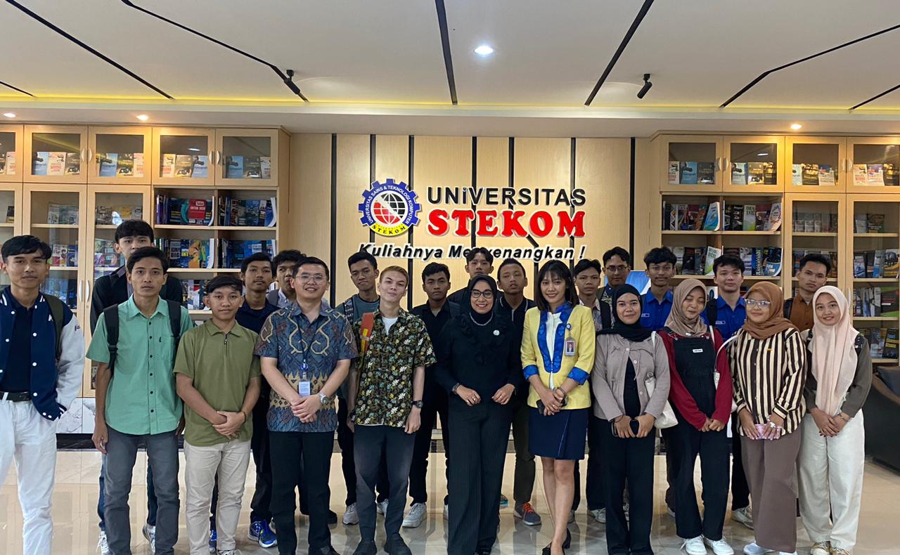 Universitas STEKOM Selenggarakan Kuliah Umum Perbankan Series #41 Bersama BCA KCP Pedurungan
