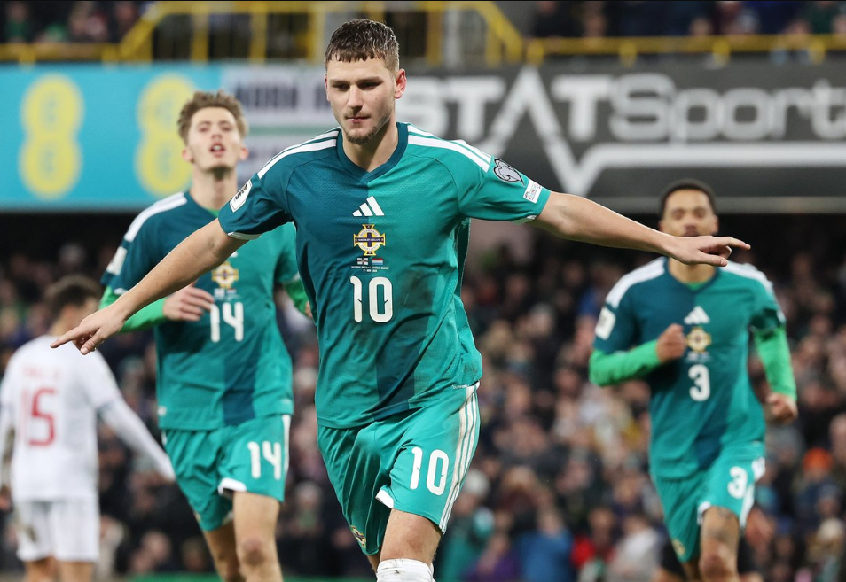 Irlandia Utara Amankan Kemenangan Tipis atas Luksemburg di Laga Krusial