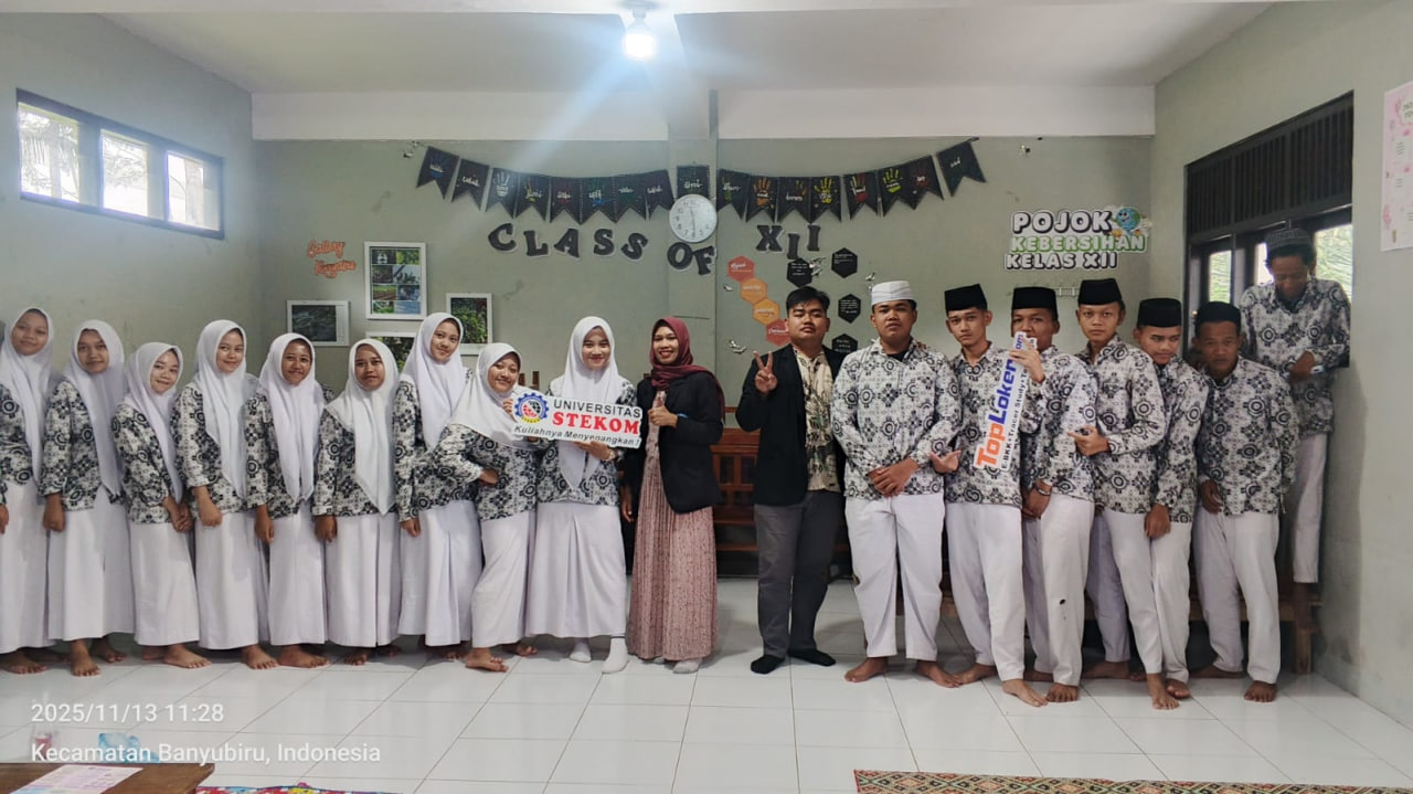 Dorong Semangat Kuliah, Universitas STEKOM Bersama TopLoker.com Gelar Sosialisasi di MA Roudlotul Furqon