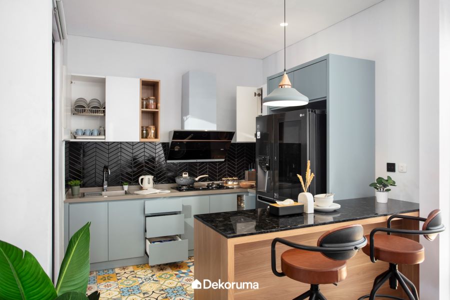 Ide Desain Kitchen Set Mini Bar yang Keren dan Efisien