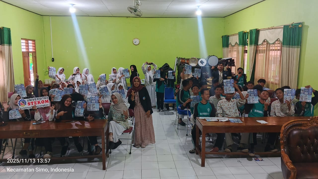 Universitas STEKOM dan TopLoker.com Sosialisasikan PMB dan Beasiswa di SMA Muhammadiyah Simo Boyolali