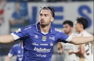 Persib Kalahkan Dewa United 1-0 Berkat Penalti Andrew Jung