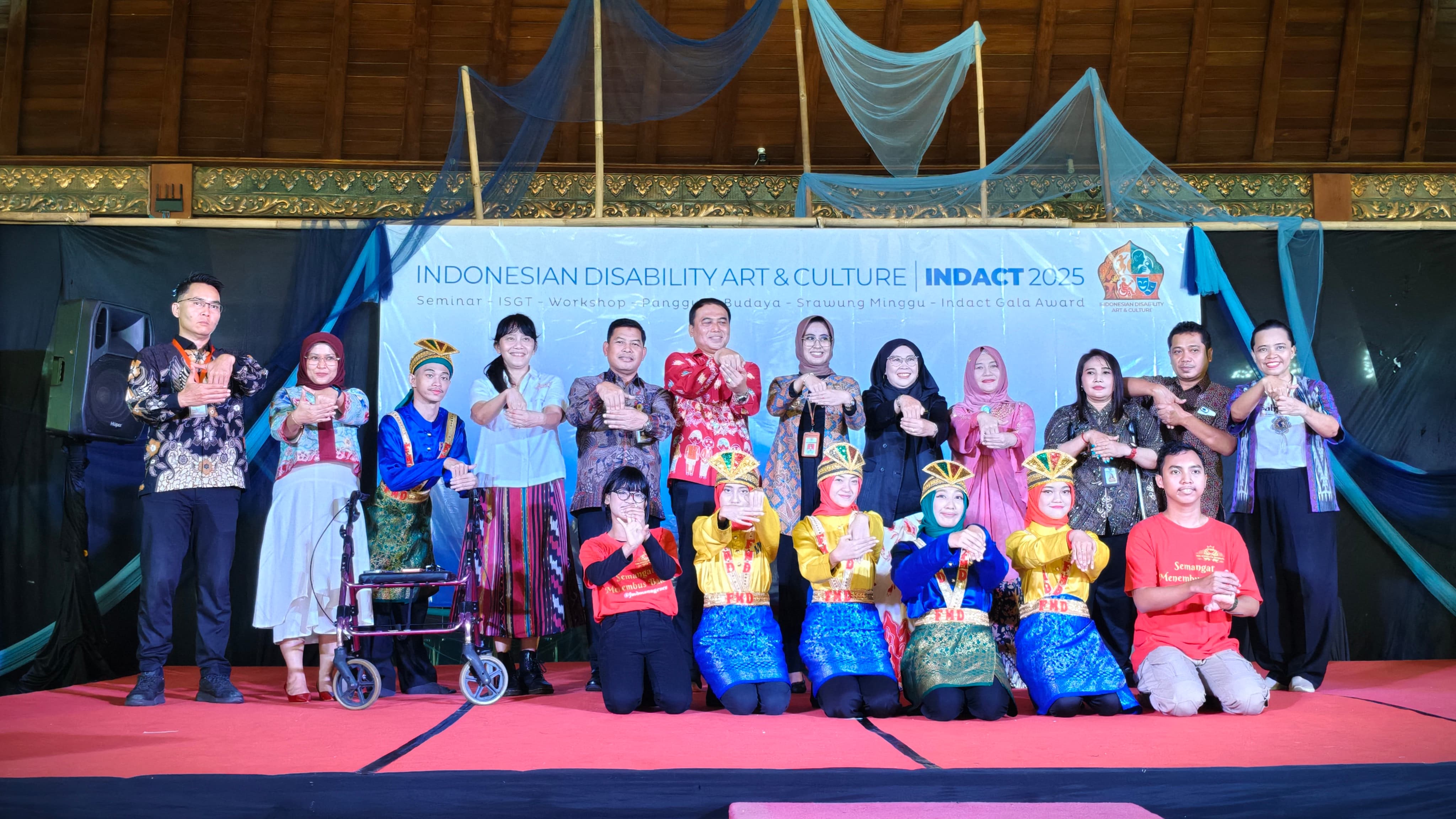 Universitas Stekom Jadi Mitra Sponsor Indonesian Disability Art and Culture Festival 2025