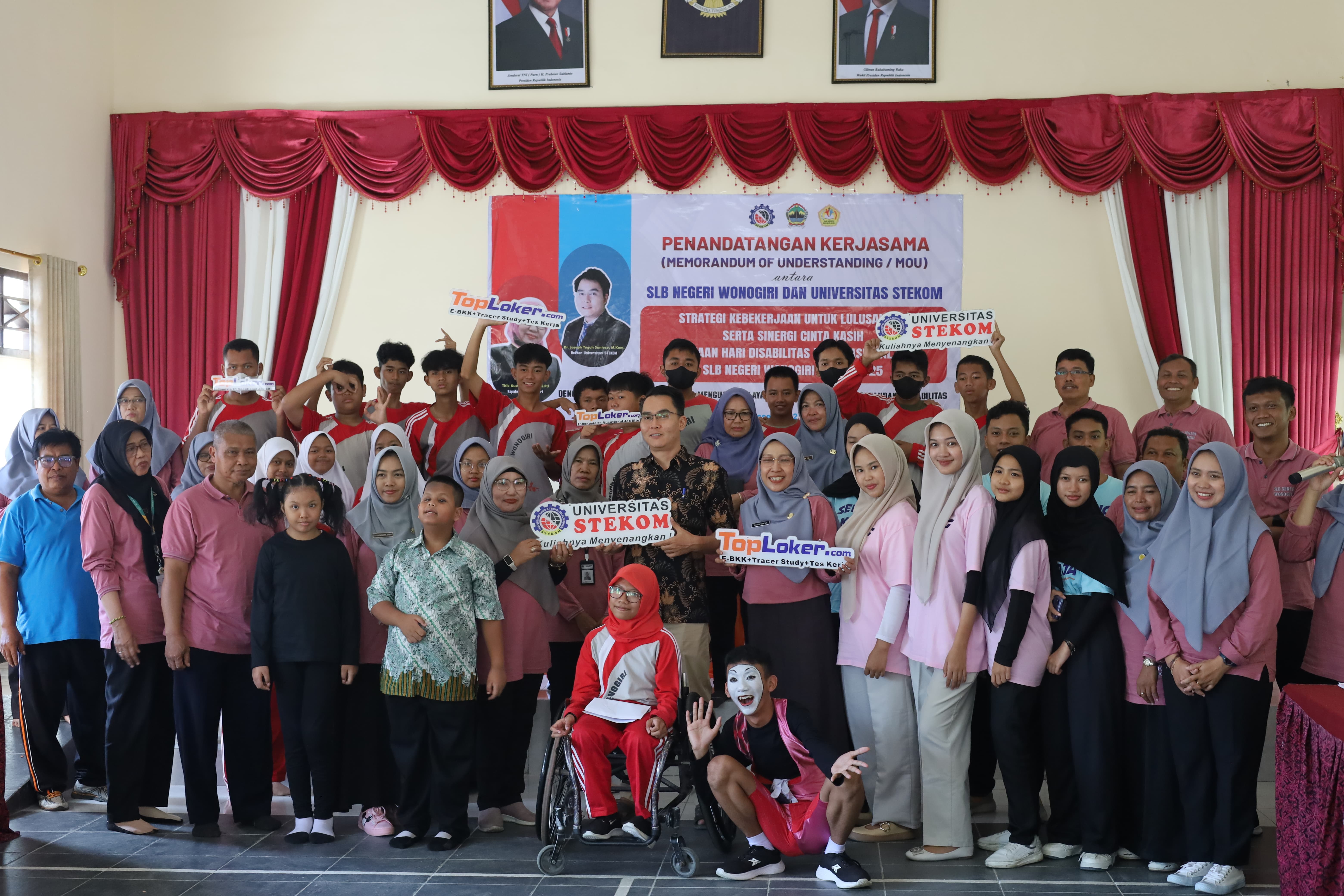 Pendekatan Kakak Asuh Mahasiswa Universitas Stekom kepada Siswa Disabilitas SLB Negeri Wonogiri