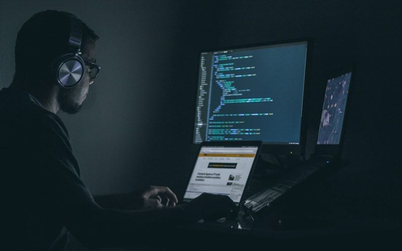 KODE ETIK SEORANG PROGRAMMER