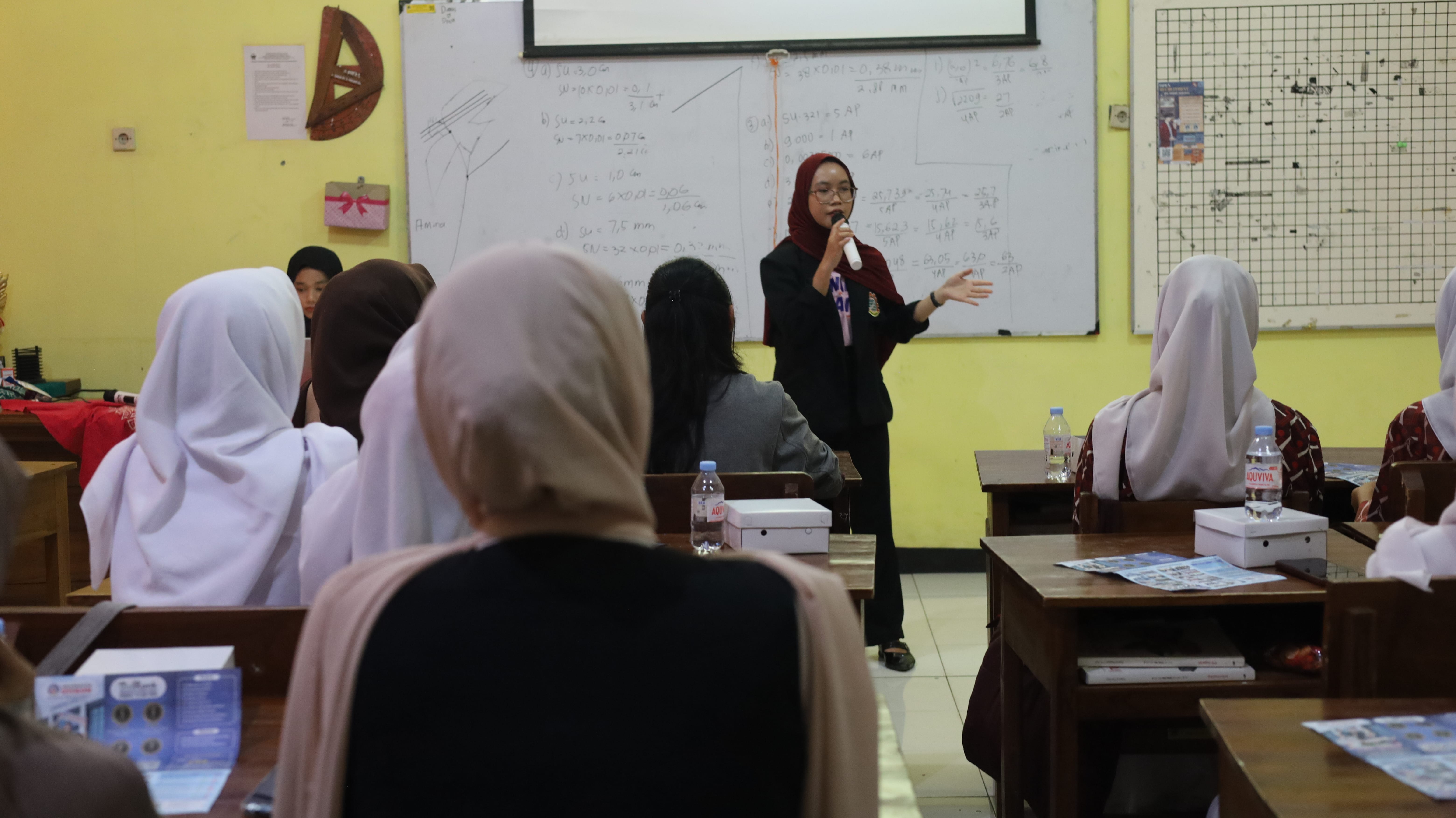 Beasiswa Kuliah Universitas STEKOM untuk SMAN 1 Kendal