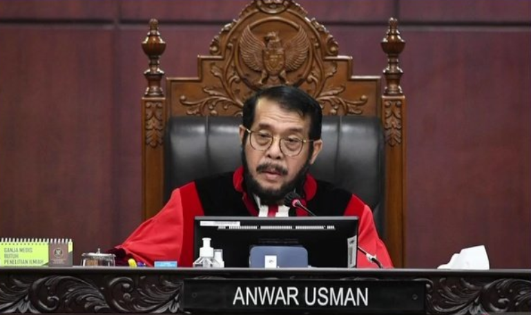 Anwar Usman Pamit dari MK, Sampaikan Permohonan Maaf di Sidang Terakhir