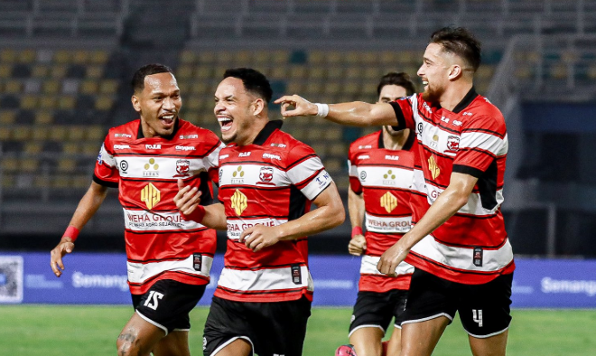 Hasil Derby Suramadu, Persebaya Tumbang 1-2 dari Madura United di GBT