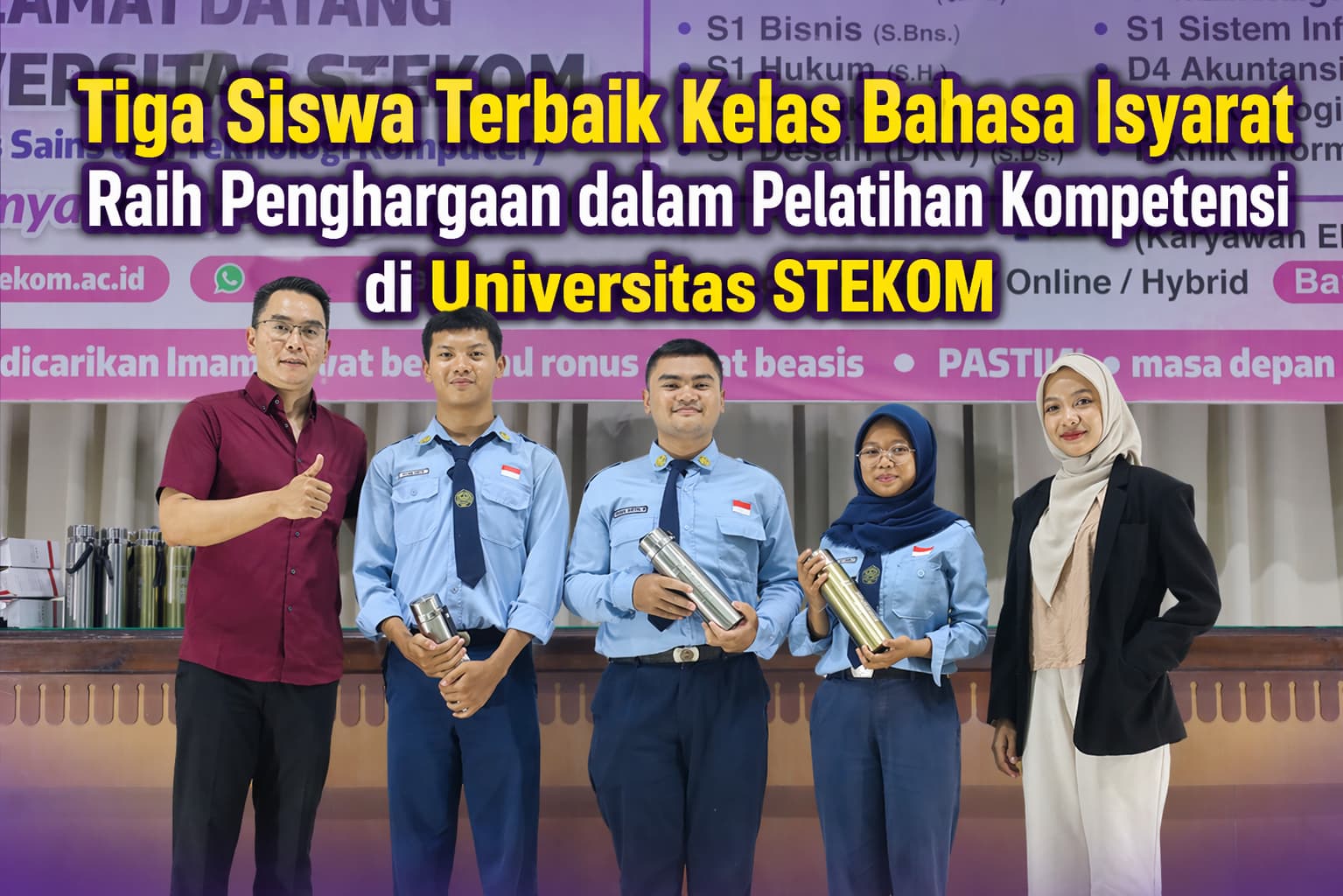 Tiga Siswa Terbaik Kelas Bahasa Isyarat Raih Penghargaan dalam Pelatihan Kompetensi di Universitas STEKOM