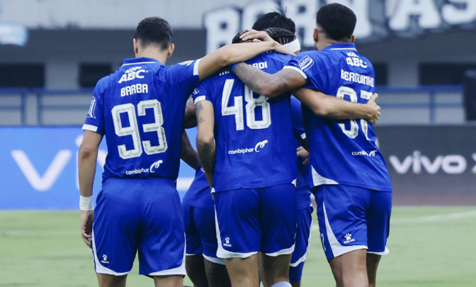 Persib Bandung Kalahkan PSIM Yogyakarta 1-0, Kokoh di Puncak Klasemen