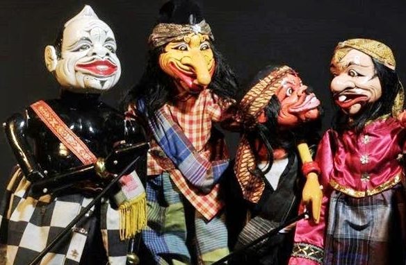 Sejarah Singkat Wayang Golek dan Fungsinya