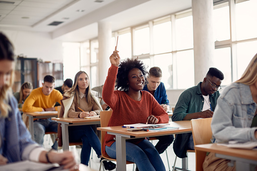 Memajukan Mutu Pendidikan Di Indonesia Dengan Gerakan Teacherpreneur.