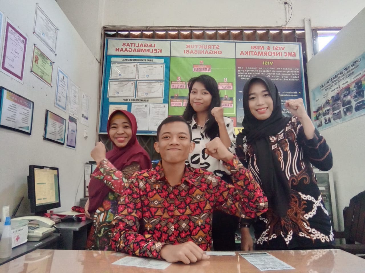 Universitas Sains Dan Teknologi Komputer Bekerja Sama Dengan LPPSK EMC Informatika Untuk Menciptakan Instruktur Komputer Yang Handal Dan Profesional