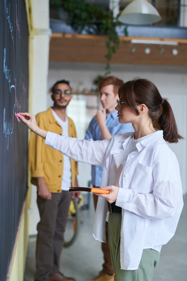 Jangan Mau Kalah Saing, Guru Harus Belajar Ilmu Baru 